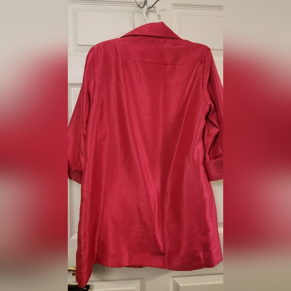 Women'sShantung Topper in Magenta Rose - Picture 3 of 8